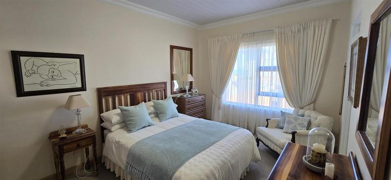 3 Bedroom Property for Sale in Outeniqua Strand Western Cape